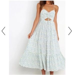 NWT Petal & Pup Yordana Blue Dress